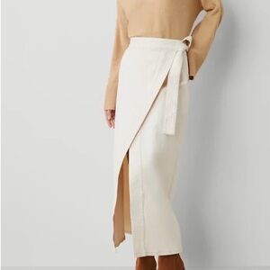 NWT. Ann Taylor 10 petite Cream denim Wrap Skirt